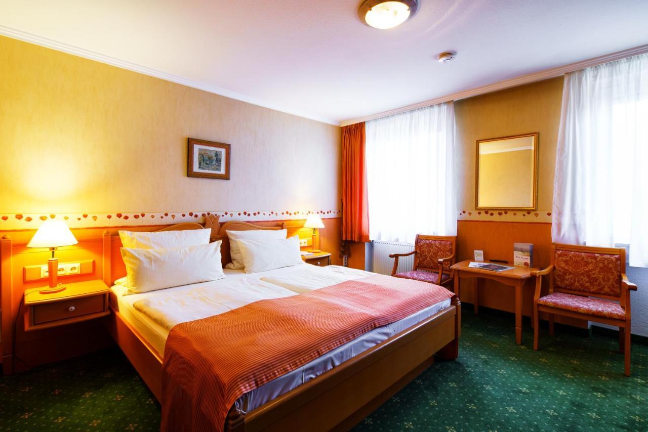 Hotel Ruedesheimer Hof Rüdesheim nad Renem Zewnętrze zdjęcie