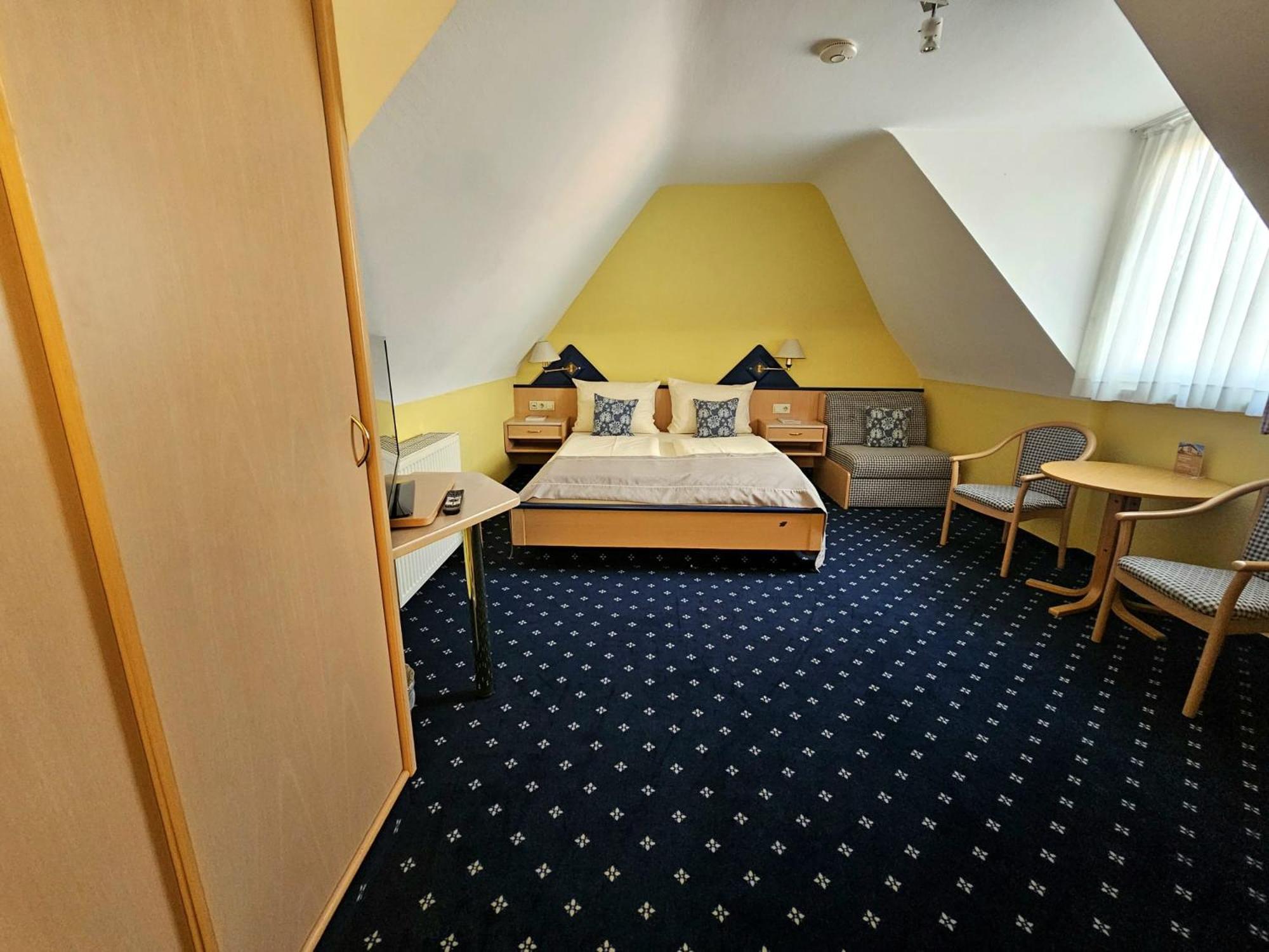 Hotel Ruedesheimer Hof Rüdesheim nad Renem Zewnętrze zdjęcie
