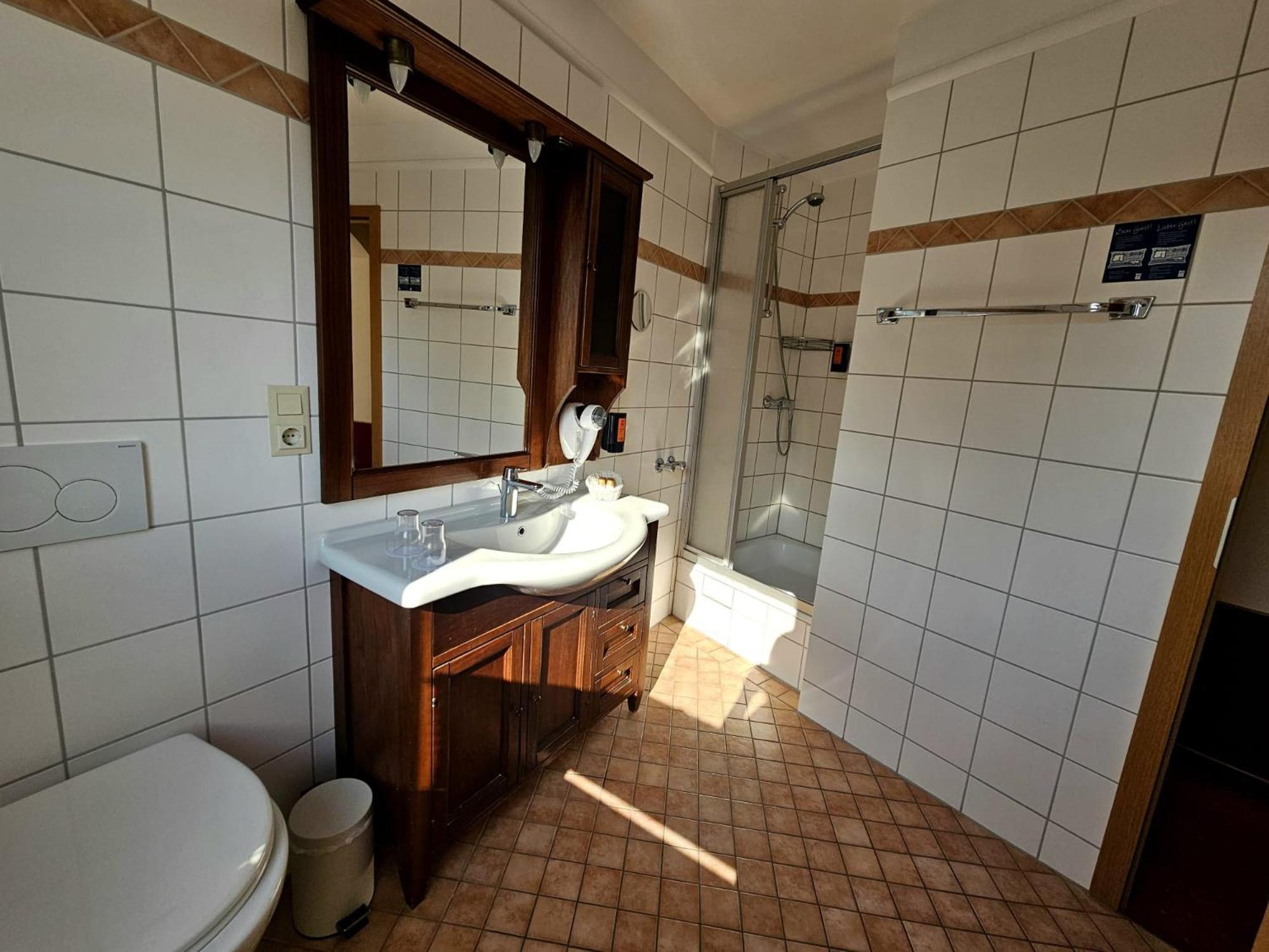 Hotel Ruedesheimer Hof Rüdesheim nad Renem Zewnętrze zdjęcie